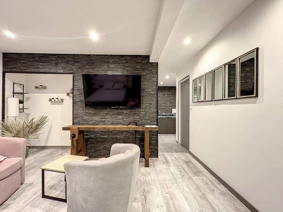 Dream Loft Jacuzzi - Sauna Brest Buitenkant foto