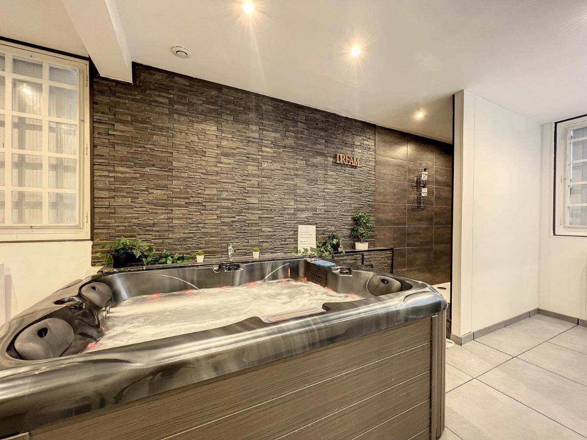 Dream Loft Jacuzzi - Sauna Brest Buitenkant foto